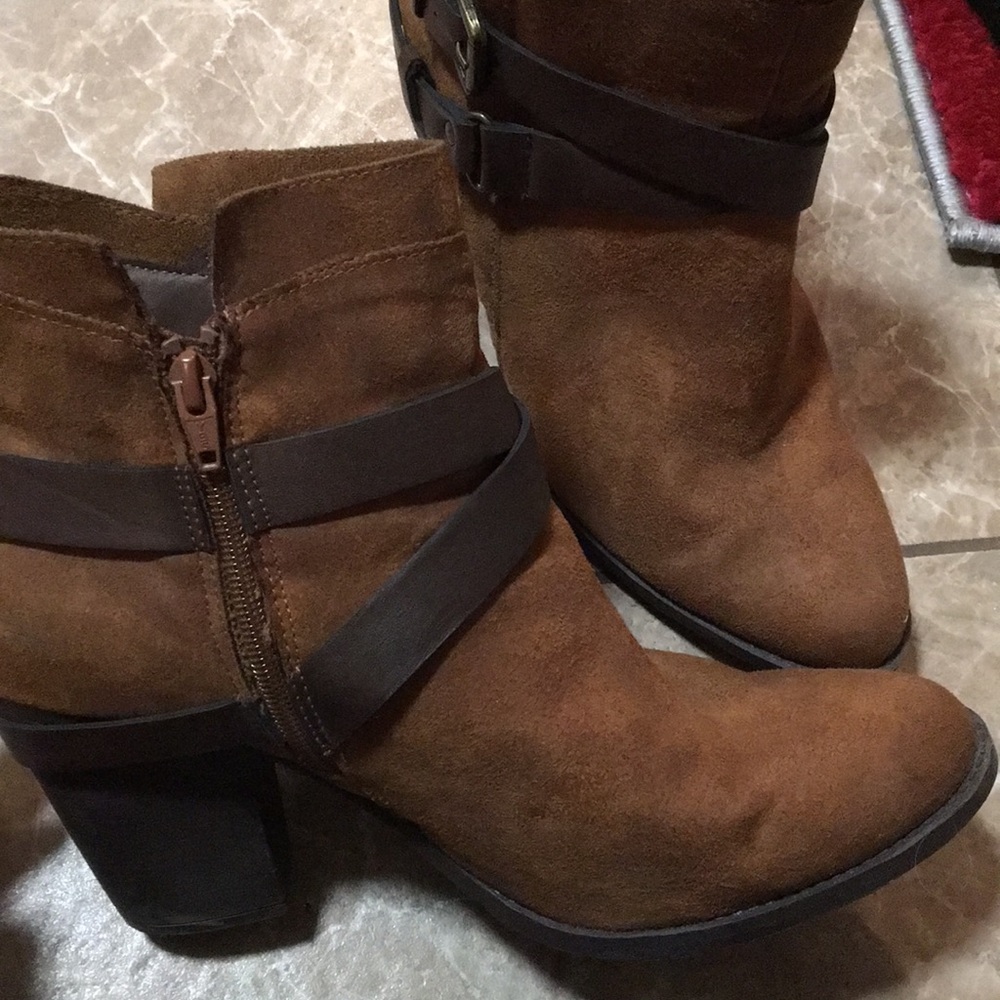 Heeled boots